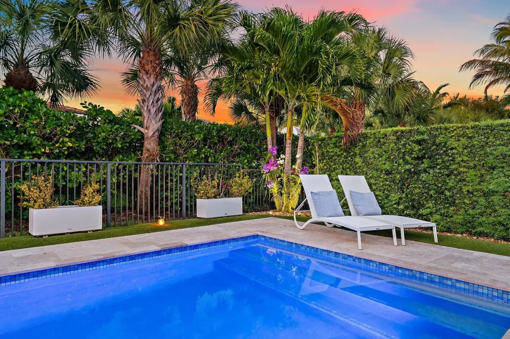 5611 Delacroix Terrace Palm Beach Gardens FL 33418