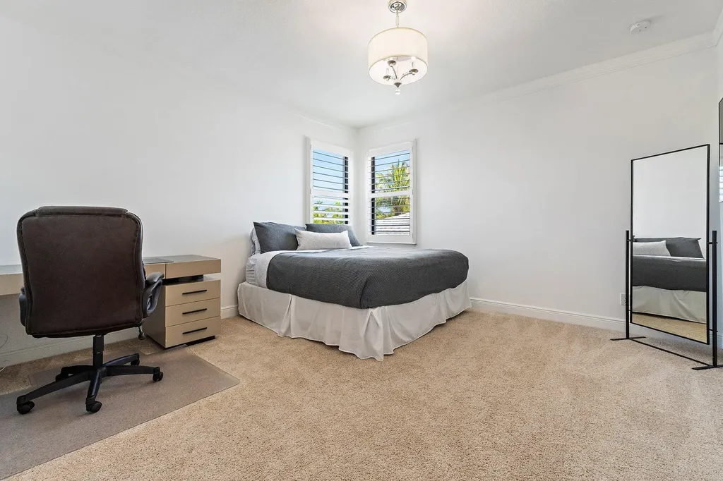 5611 Delacroix Terrace Palm Beach Gardens FL 33418