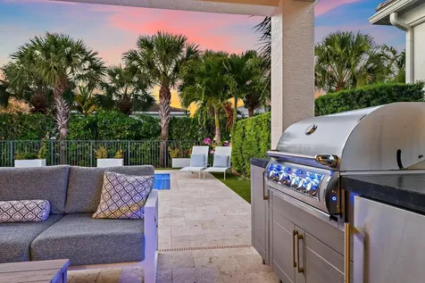 5611 Delacroix Terrace Palm Beach Gardens FL 33418