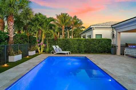 5611 Delacroix Terrace Palm Beach Gardens FL 33418