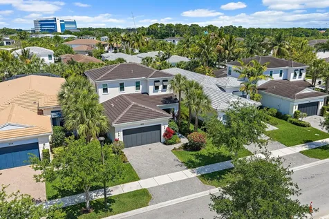 5611 Delacroix Terrace Palm Beach Gardens FL 33418