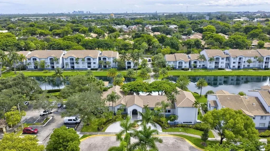 2600 S University Drive Davie FL 33328