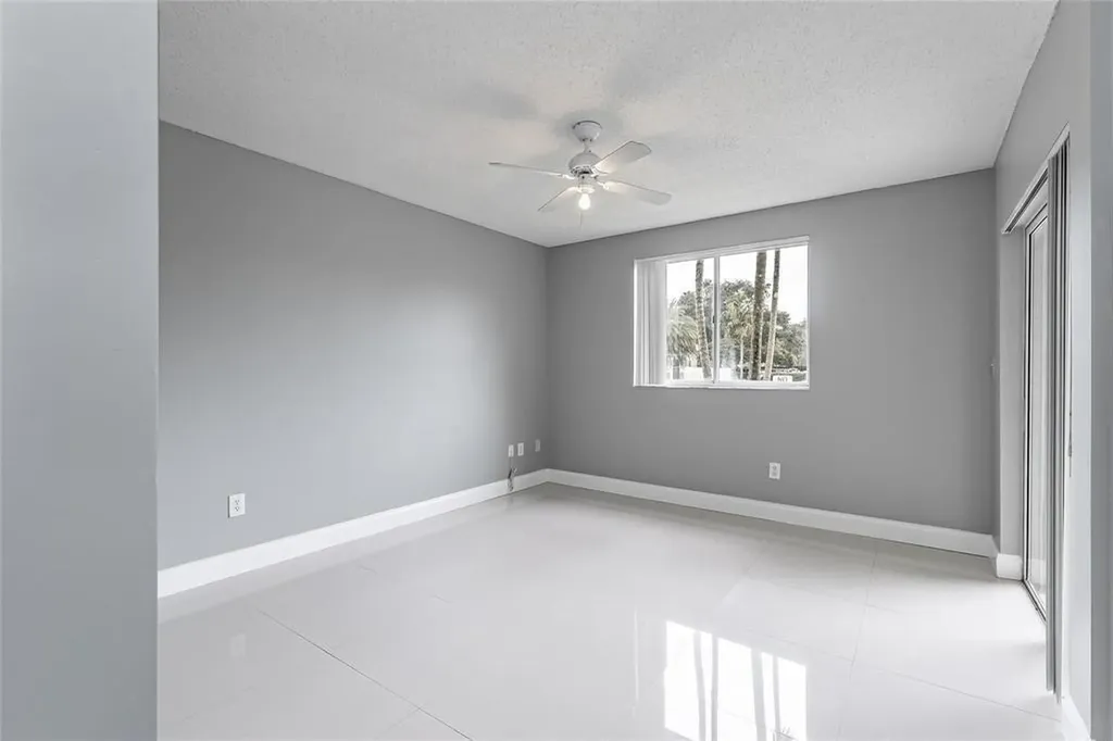 2600 S University Drive Davie FL 33328