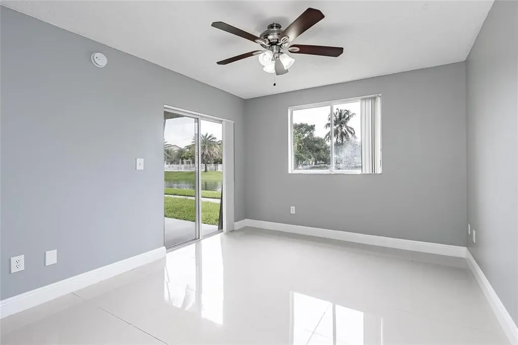 2600 S University Drive Davie FL 33328