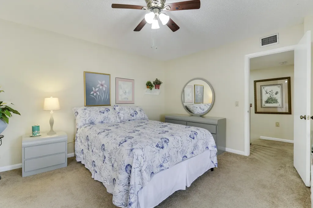 6645 66th Way West Palm Beach FL 33409