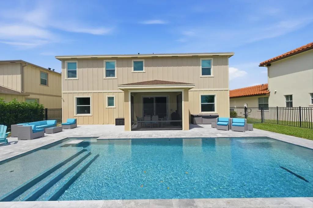 1096 Sterling Pine Place Loxahatchee FL 33470