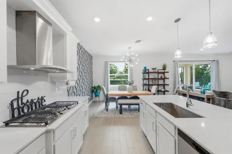 1096 Sterling Pine Place Loxahatchee FL 33470