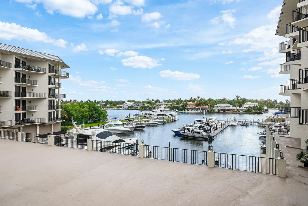 1035 S Federal Highway Delray Beach FL 33483