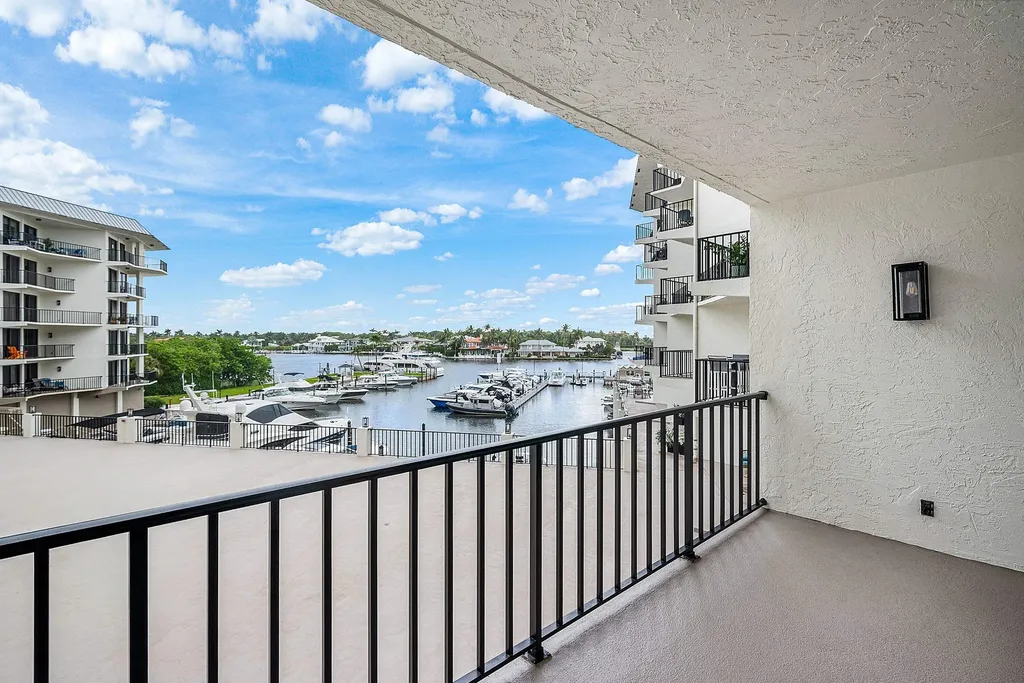 1035 S Federal Highway Delray Beach FL 33483