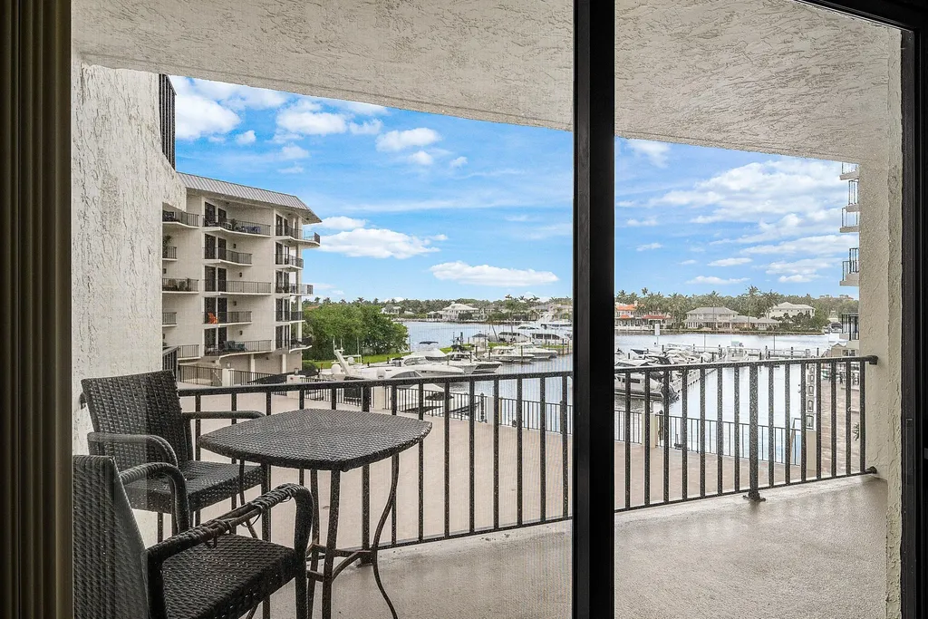 1035 S Federal Highway Delray Beach FL 33483