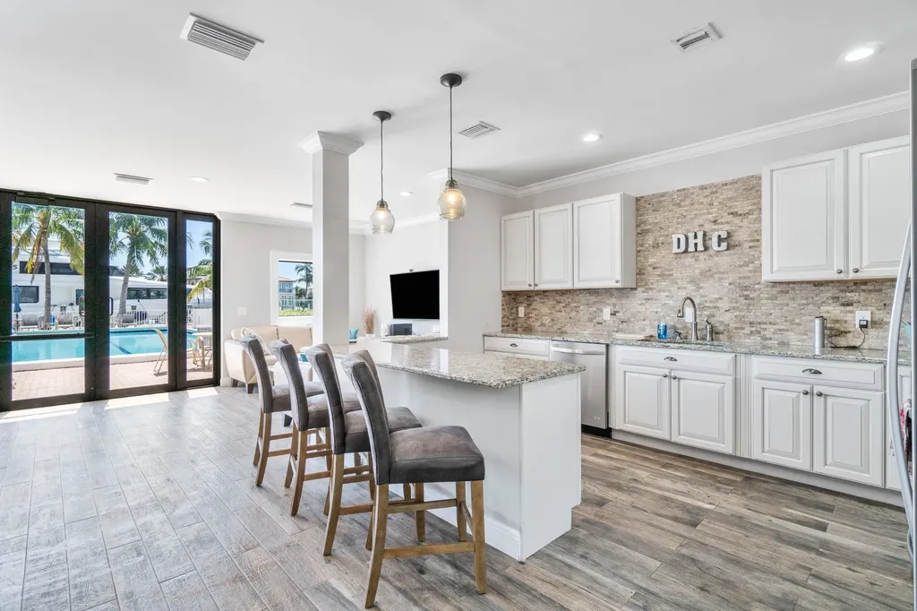 1035 S Federal Highway Delray Beach FL 33483