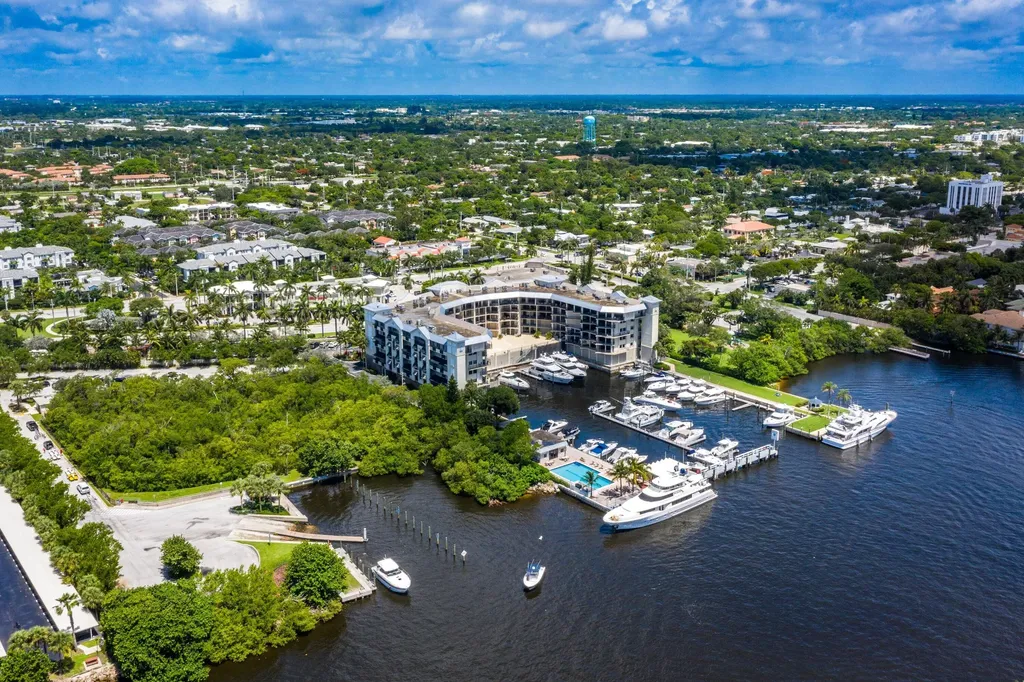 1035 S Federal Highway Delray Beach FL 33483