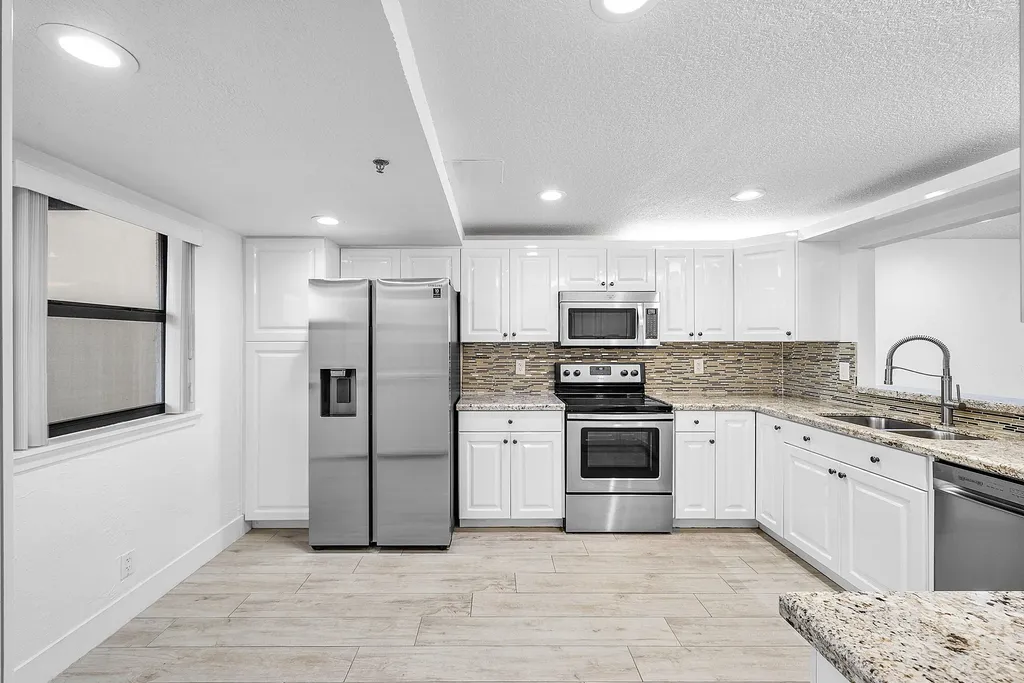 1035 S Federal Highway Delray Beach FL 33483
