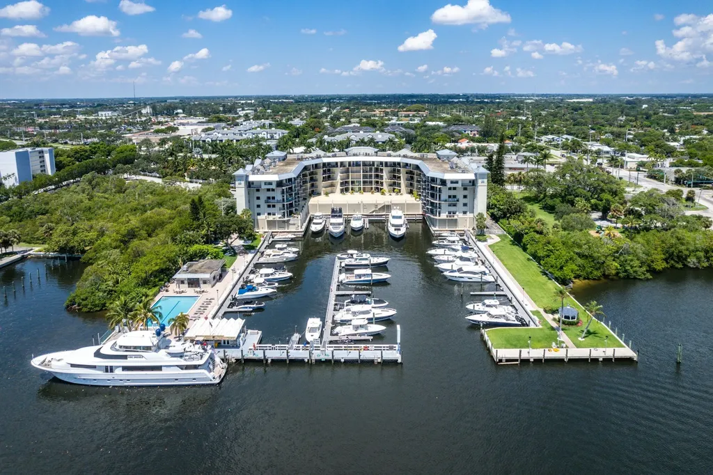 1035 S Federal Highway Delray Beach FL 33483