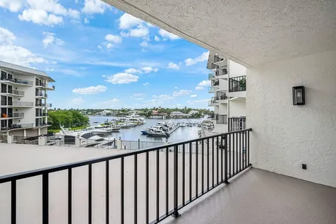 1035 S Federal Highway Delray Beach FL 33483