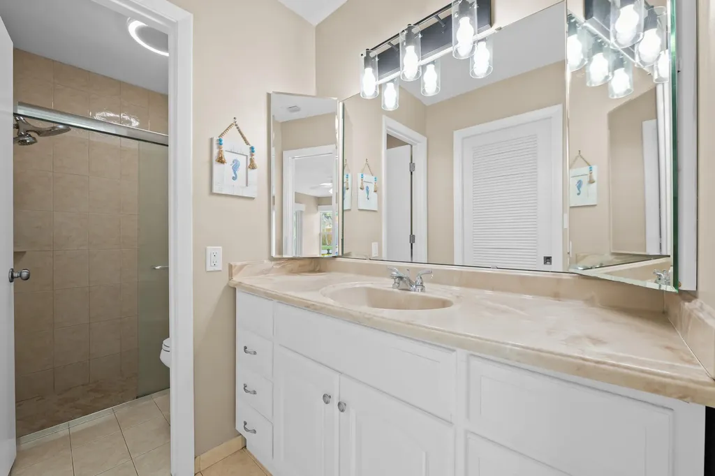 21521 E Hollandaire Drive Drive E Boca Raton FL 33433