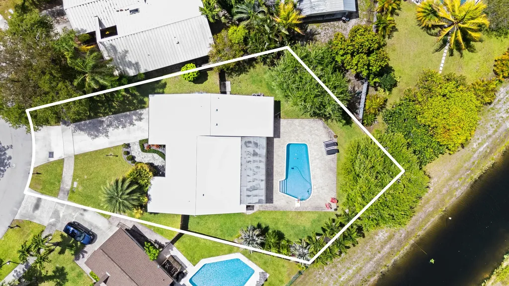 21521 E Hollandaire Drive Drive E Boca Raton FL 33433