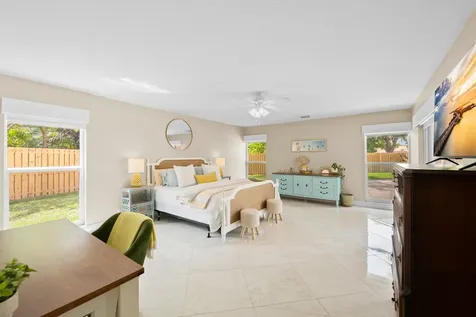 21521 E Hollandaire Drive Drive E Boca Raton FL 33433