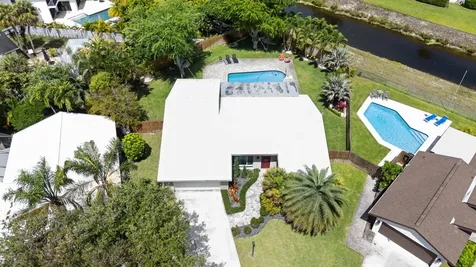 21521 E Hollandaire Drive Drive E Boca Raton FL 33433