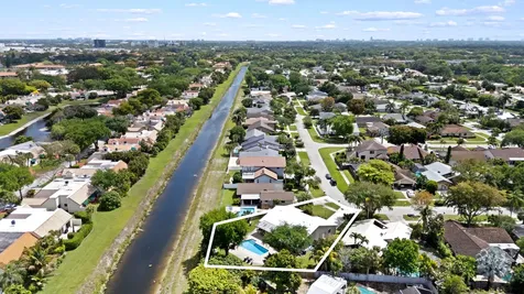 21521 E Hollandaire Drive Drive E Boca Raton FL 33433