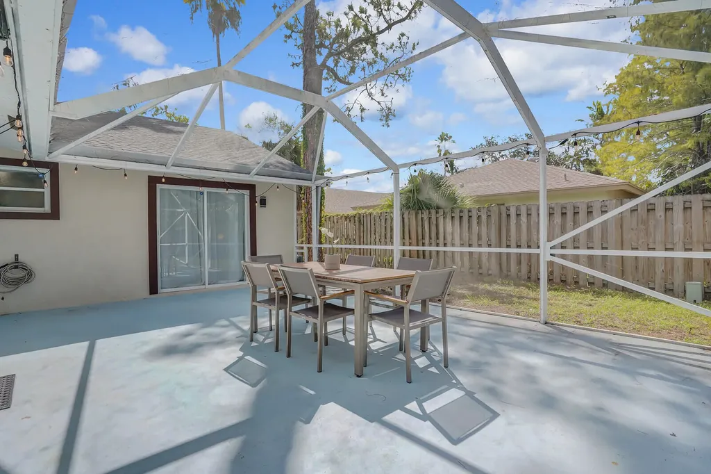 1329 Periwinkle Place Wellington FL 33414