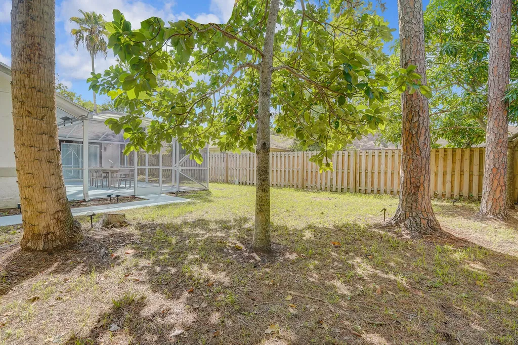 1329 Periwinkle Place Wellington FL 33414