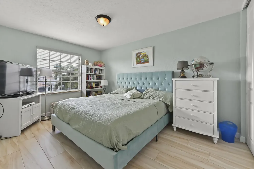 2731 Misty Oaks Circle Royal Palm Beach FL 33411