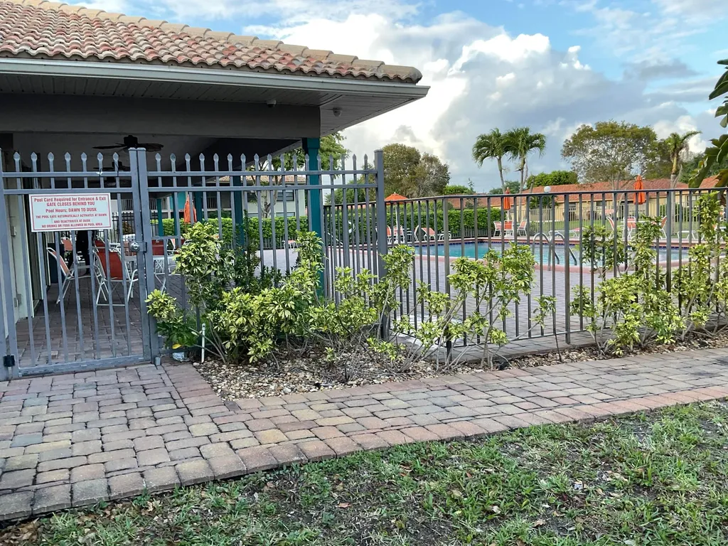 9965 Pineapple Tree Drive Boynton Beach FL 33436