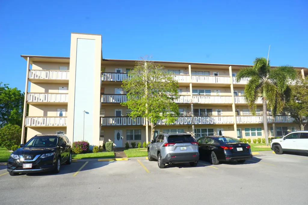 401 Southampton A West Palm Beach FL 33417