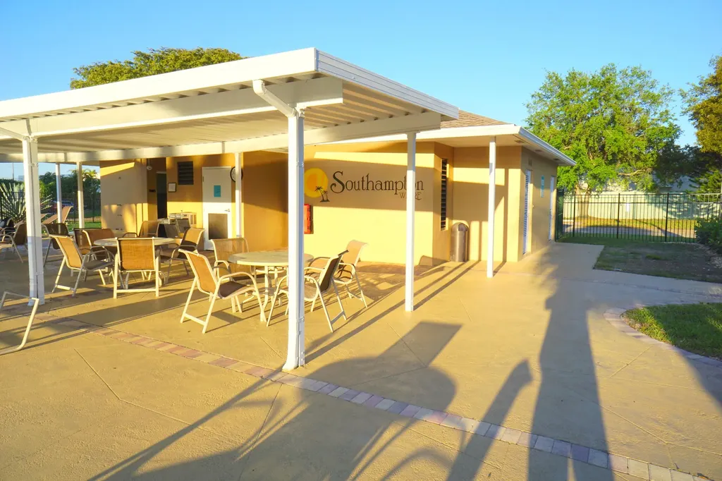 401 Southampton A West Palm Beach FL 33417