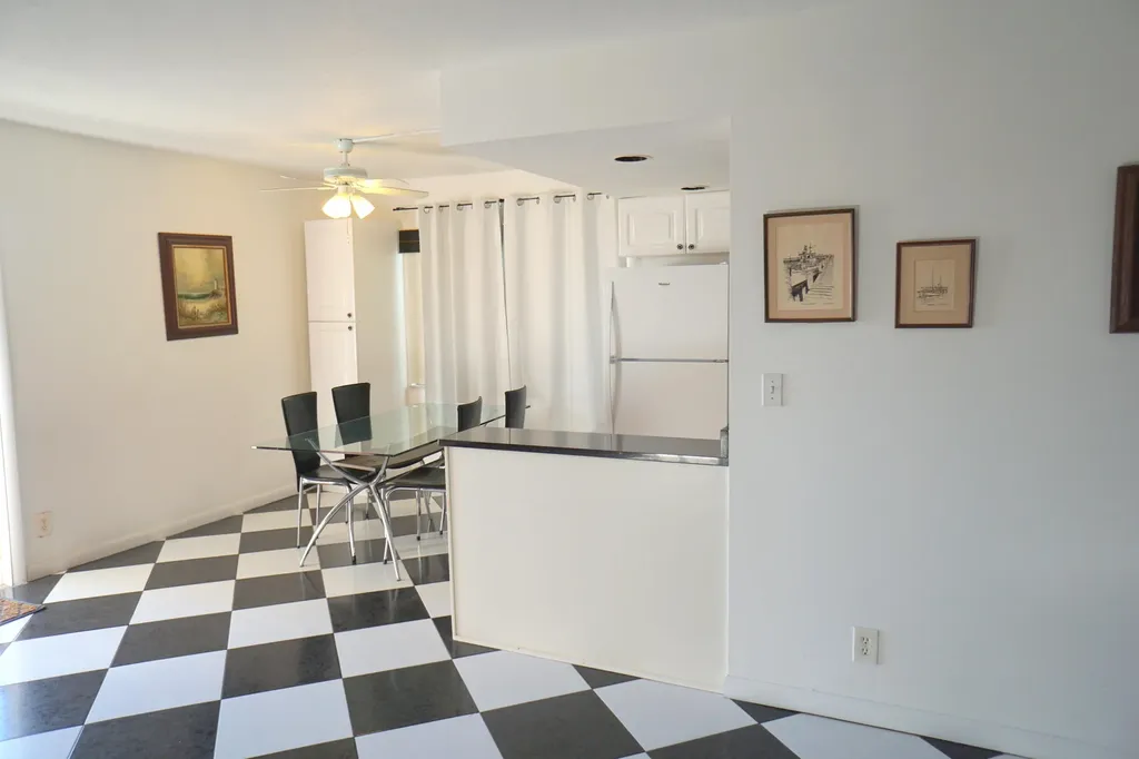 401 Southampton A West Palm Beach FL 33417