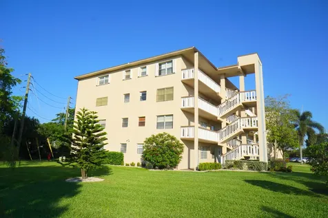 401 Southampton A West Palm Beach FL 33417