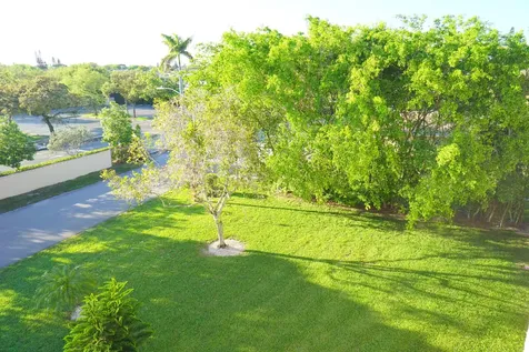 401 Southampton A West Palm Beach FL 33417