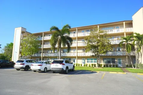 401 Southampton A West Palm Beach FL 33417