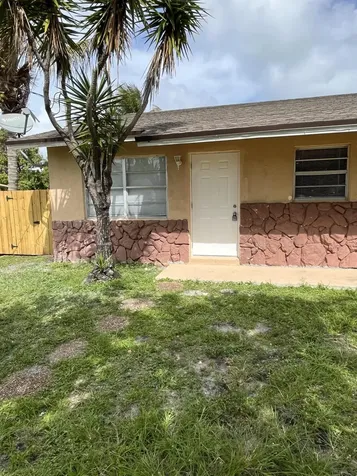 1045 Miami Boulevard Delray Beach FL 33483