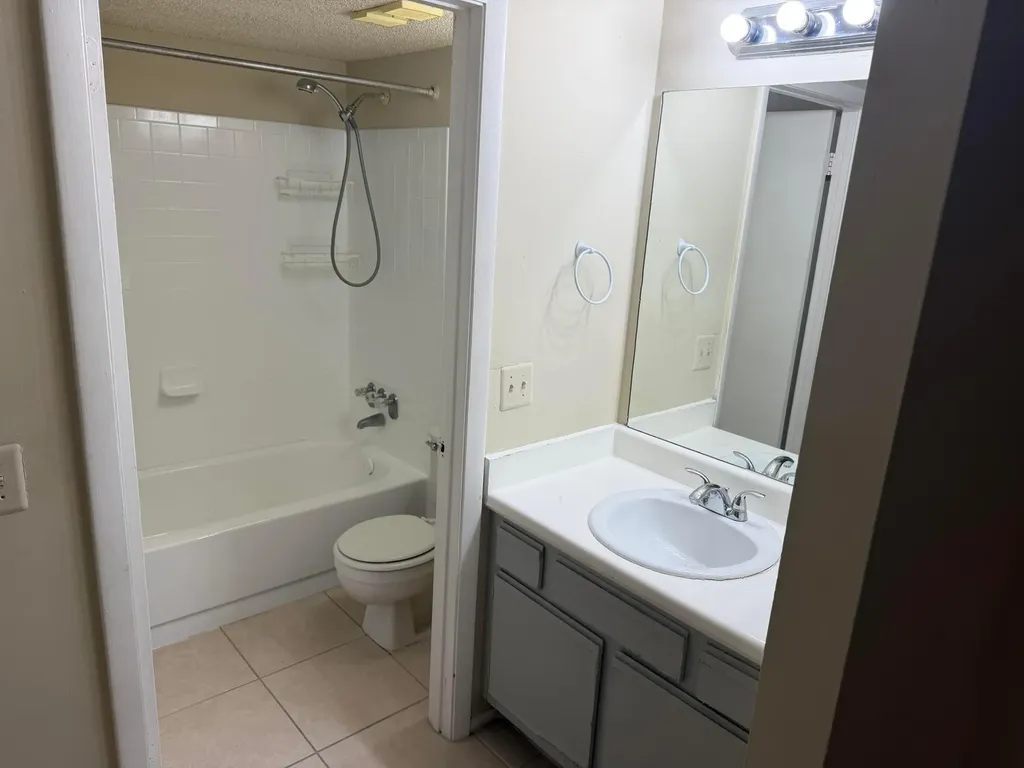 4441 W Mcnab Road Pompano Beach FL 33069