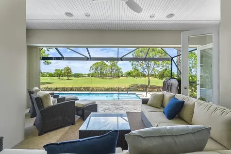 842 Carolina Circle SW Vero Beach FL 32962
