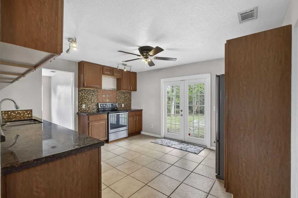16932 Okeechobee Boulevard The Acreage FL 33470