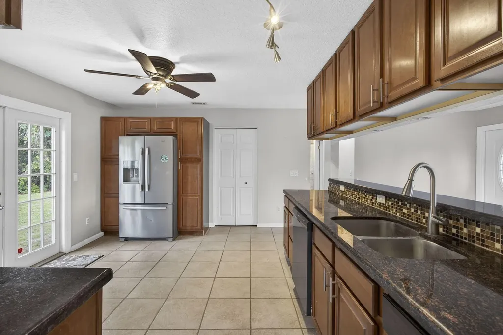 16932 Okeechobee Boulevard The Acreage FL 33470
