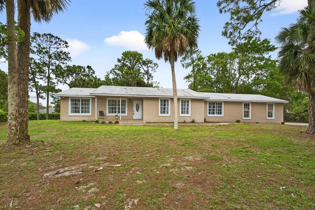 16932 Okeechobee Boulevard The Acreage FL 33470