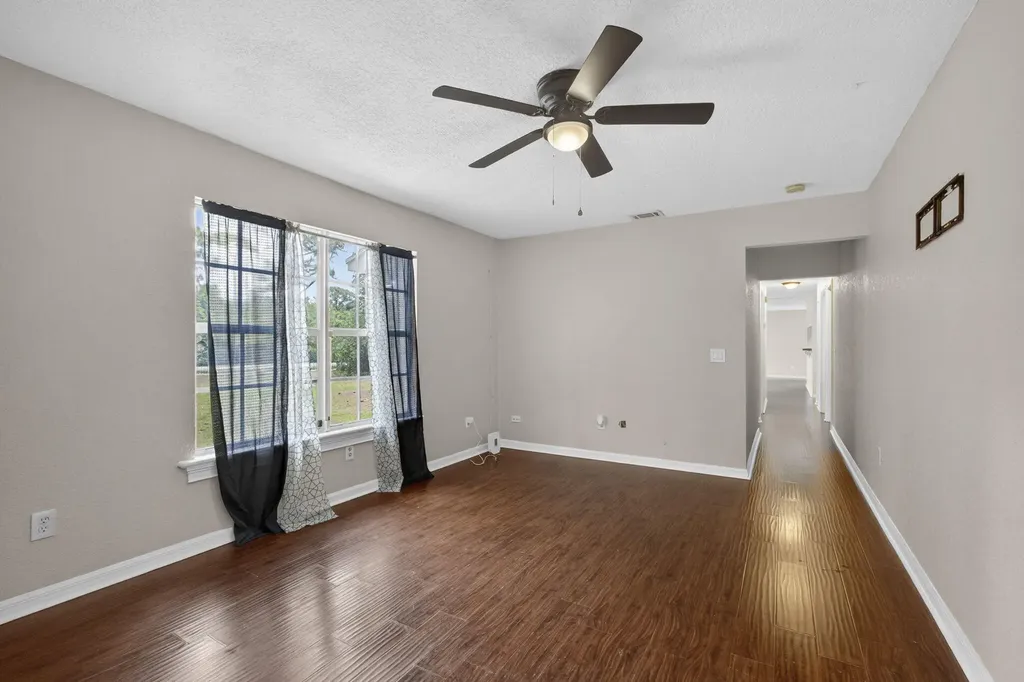 16932 Okeechobee Boulevard The Acreage FL 33470