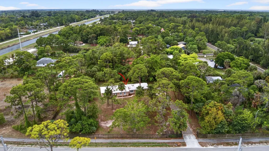 16932 Okeechobee Boulevard The Acreage FL 33470