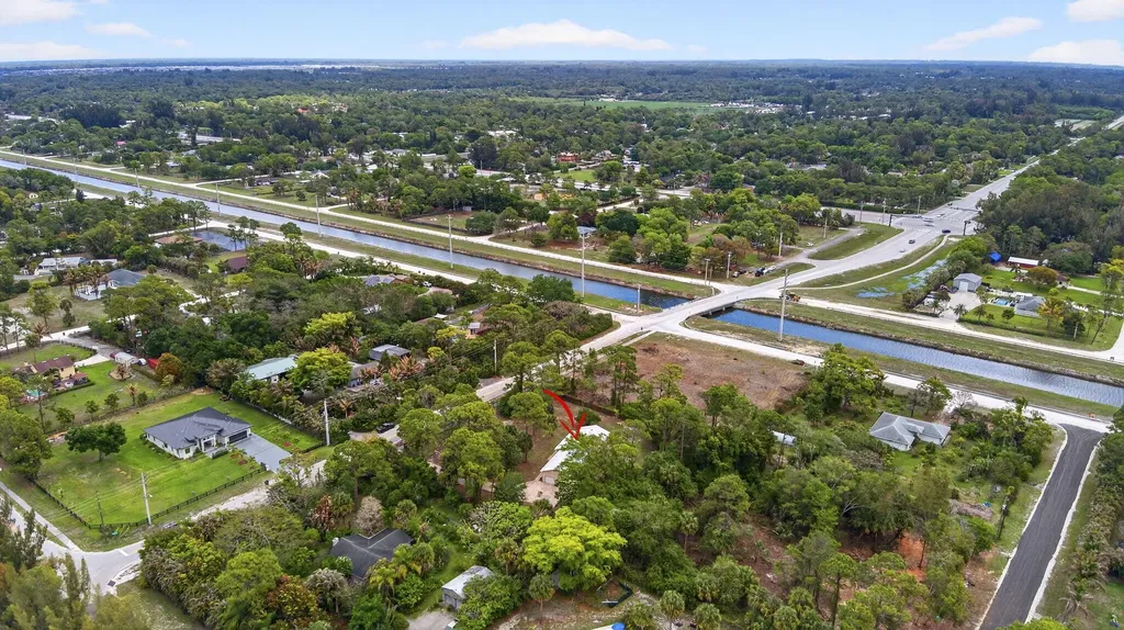 16932 Okeechobee Boulevard The Acreage FL 33470