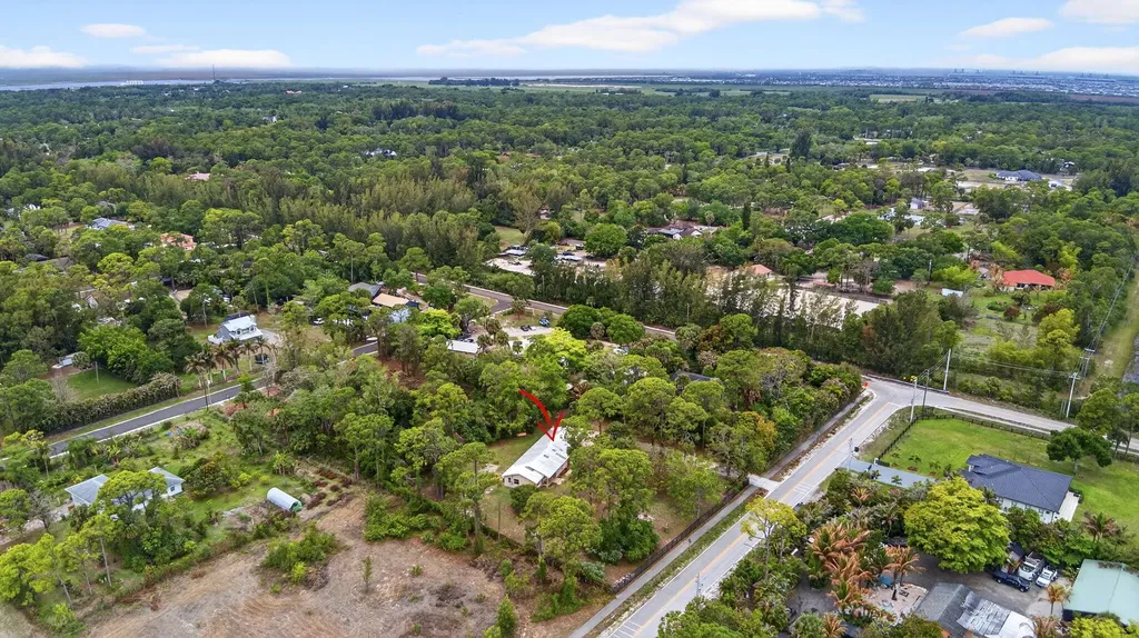 16932 Okeechobee Boulevard The Acreage FL 33470