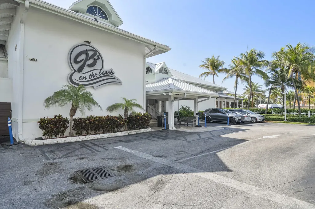 1968 NE 3rd Street Deerfield Beach FL 33441
