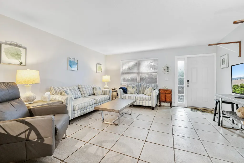 1968 NE 3rd Street Deerfield Beach FL 33441