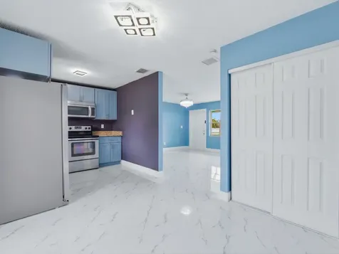 5669 S 35th Court Greenacres FL 33463