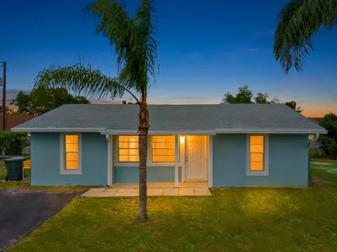 5669 S 35th Court Greenacres FL 33463