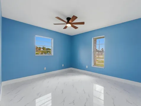 5669 S 35th Court Greenacres FL 33463