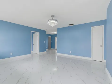 5669 S 35th Court Greenacres FL 33463